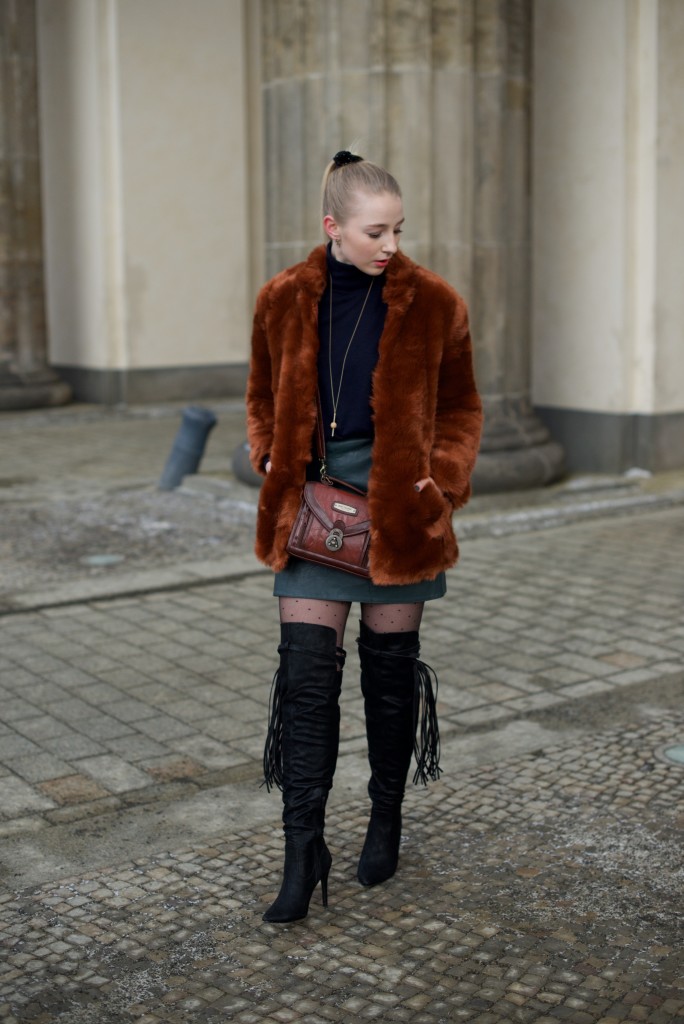Berlin_Fashion_Week_Fashion_Blog_Cologne_Outfit_Fake_Fur_4970