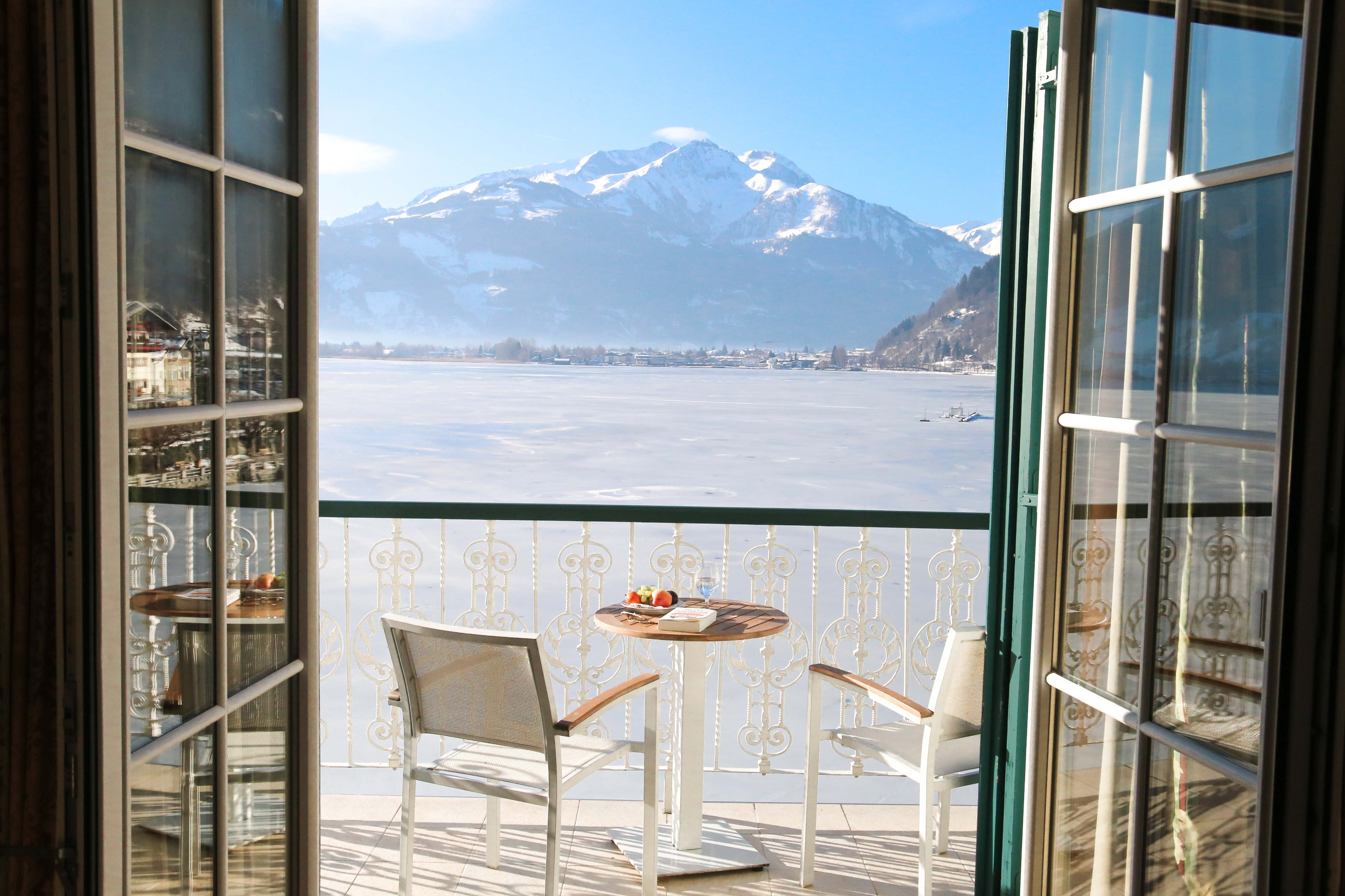 grand-hotel-zell-am-see-berg-ski-urlaub-winter-zimmer-aussicht